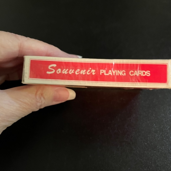 A view of Downtown Chicago Souvenir Playing Cards in Original Tuck Box, Like New - Picture 7 of 10